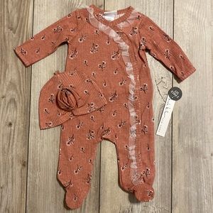 Nicole Miller New York Baby Girl Footed One Piece Pajamas & Hat Set - Size 6-9M